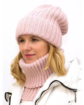 Комплект зимний женский шапка+снуд Кэмерон (Цвет пудровый)